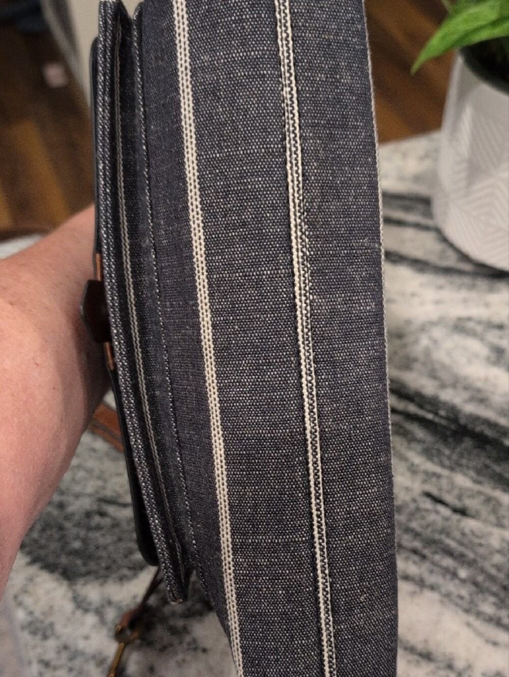 Fossil Denim Stripe Crossbody Bag - Picture 4 of 8